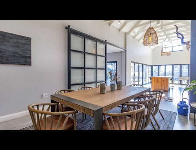 5 BEDROOM FREEHOLD FOR SALE IN MIDSTREAM HEIGHTS